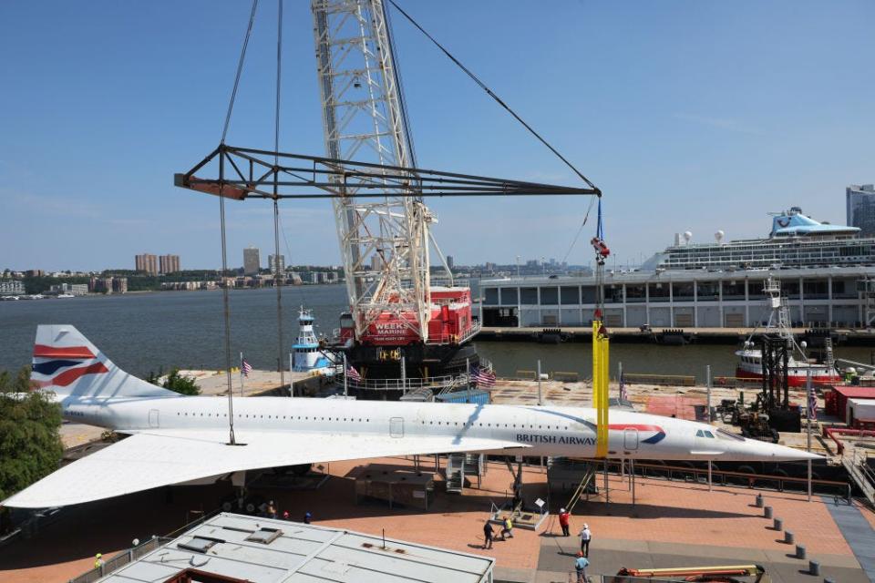 I toured the Concorde, a discontinued supersonic commercial jet flown by celebrities and royals. Take a look inside.