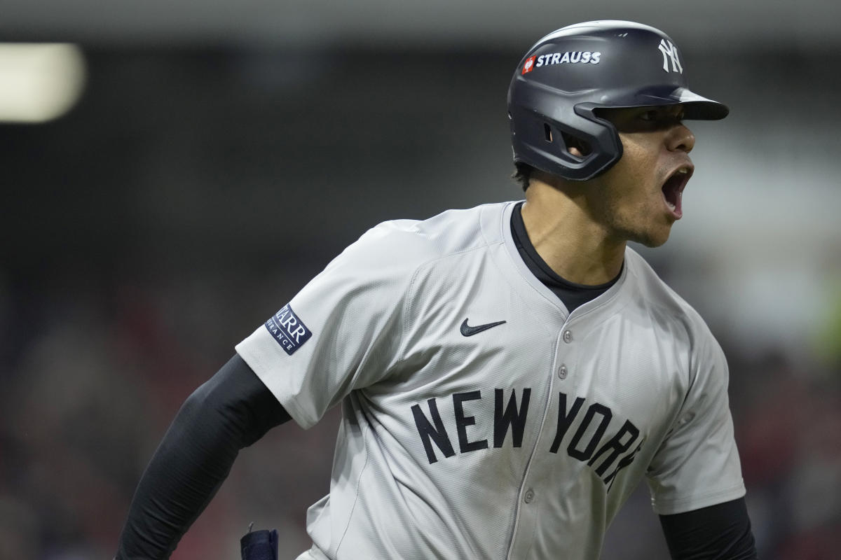 Juan Soto, Giancarlo Stanton power Yankees into the World Series