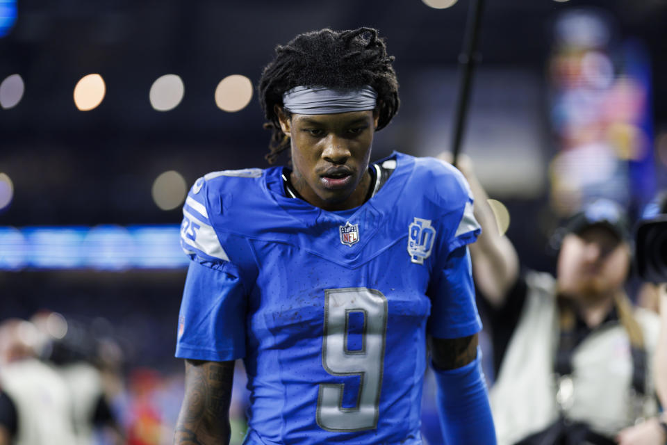 Lions WR Jameson Williams, already under PED suspension, involved in police probe on how he avoided gun arrest