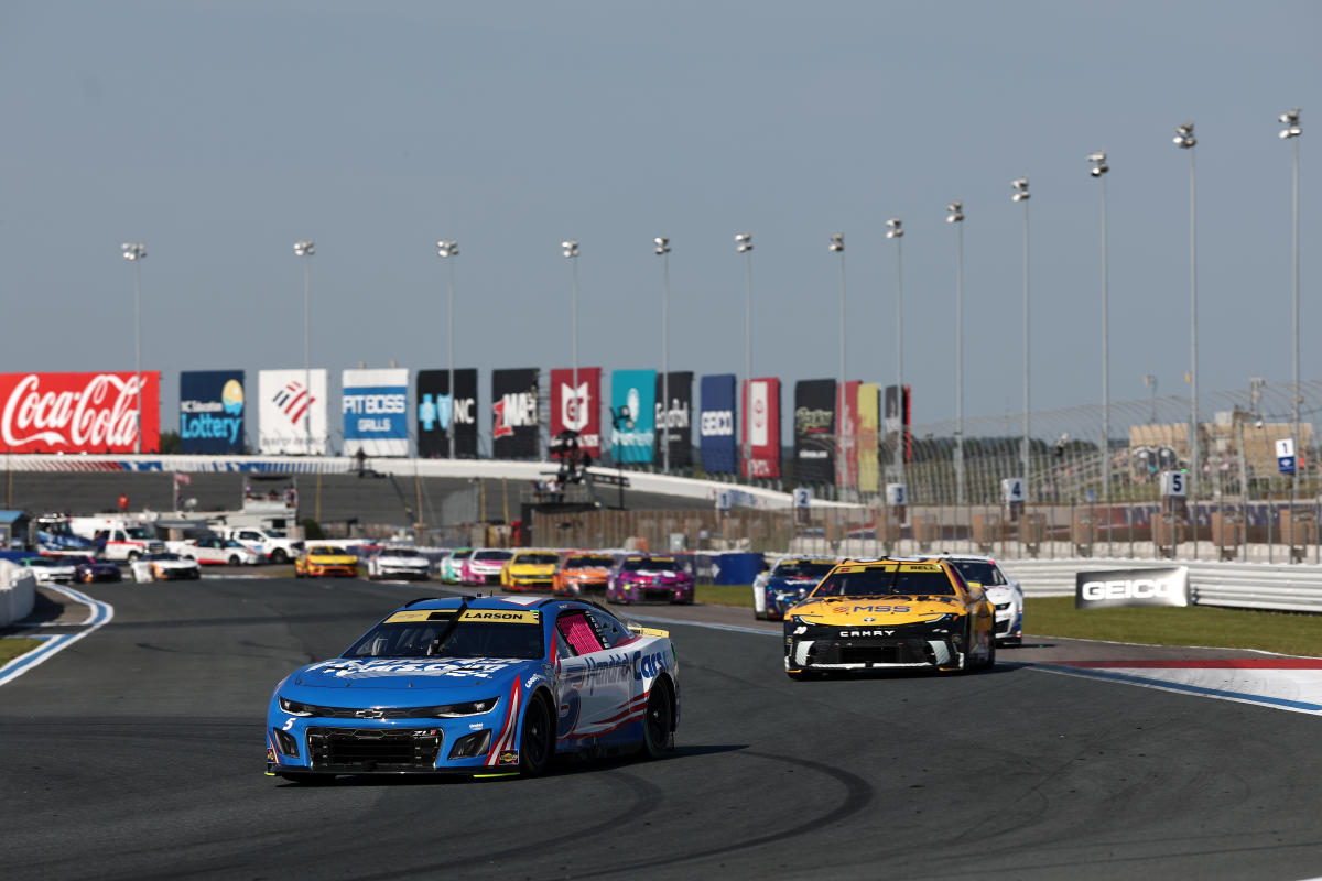 NASCAR: Who will advance to Phoenix out of a strong third-round field?