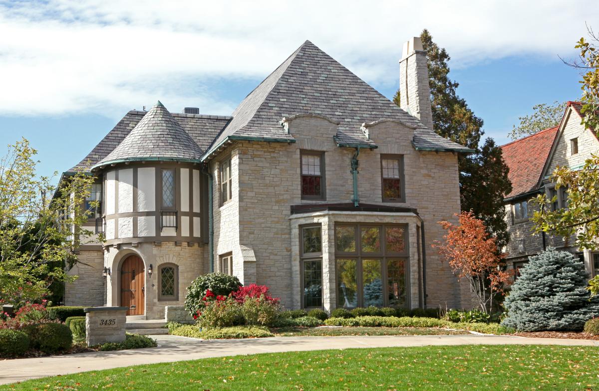 UW-Milwaukee sells former chancellor’s Lake Drive house for  million