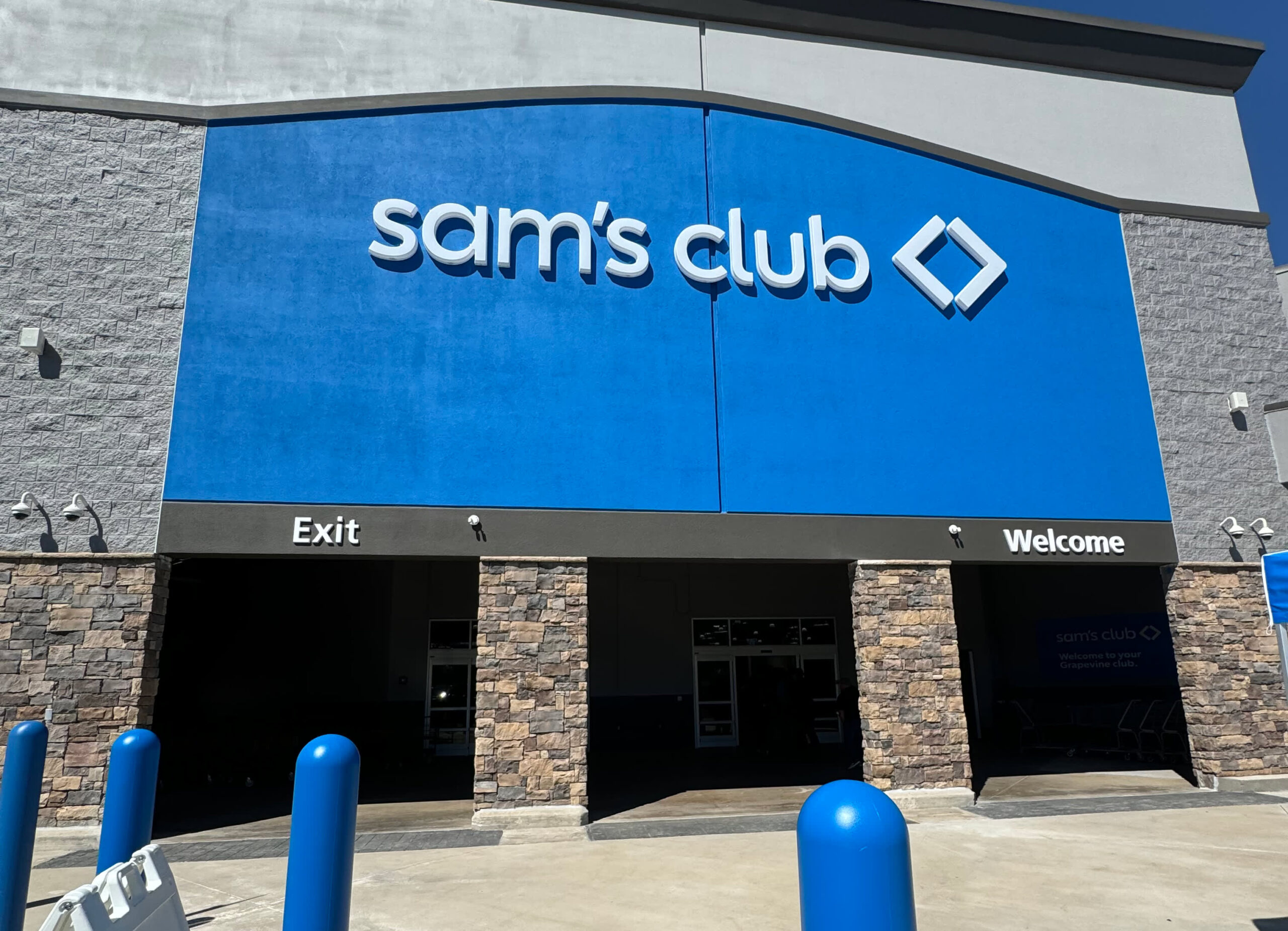 Walmart-owned Sam’s Club tests a future without checkout lines