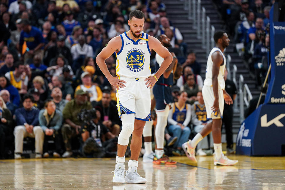 Warriors announce Stephen Curry has left ankle strain, will be reevaluated Friday