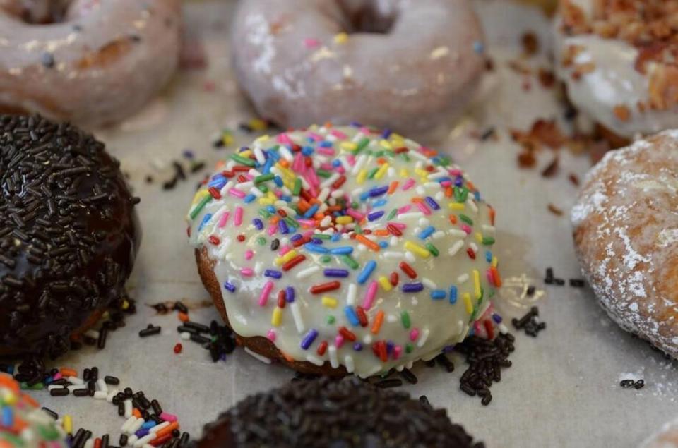 ‘What the cluck!’: Doughnut shop abruptly closes two Charlotte-area stores