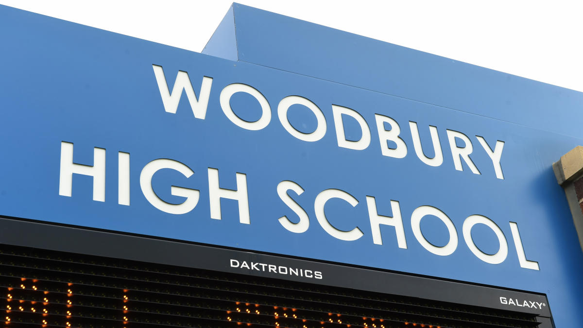 Woodbury High School substitute teacher banned after reenacting killing of George Floyd during an English class