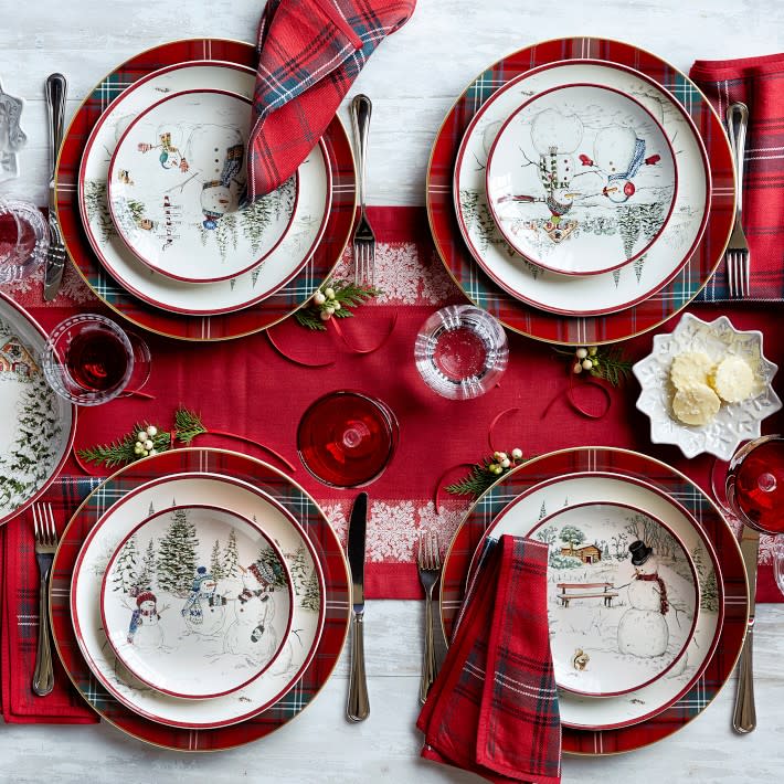 12 Christmas China Patterns to Collect Year After Year