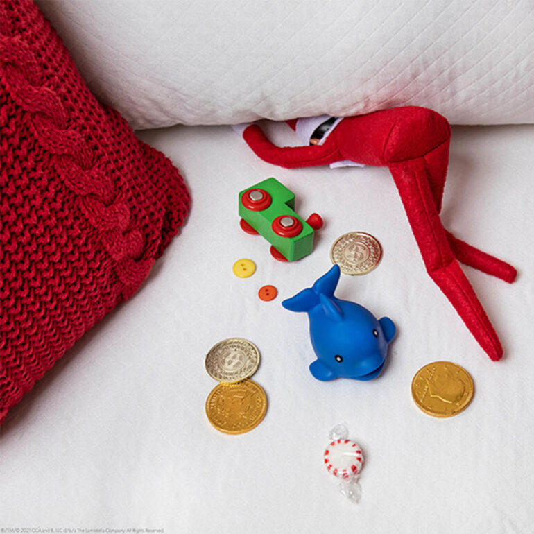 77 creative Elf on the Shelf ideas to try this year, from easy to elaborate