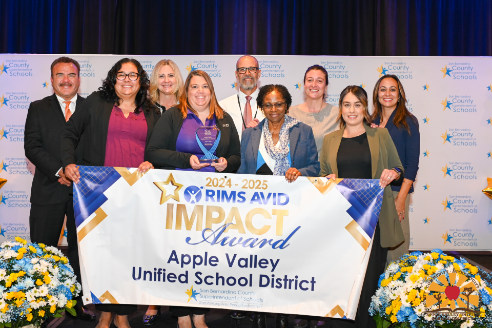 Apple Valley Unified School District honored for peer tutoring system