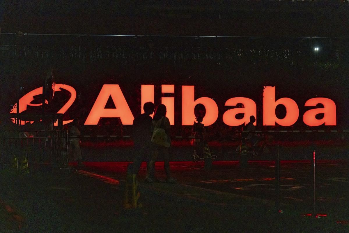 Billionaire Investor Trims Alibaba After Saying Buy ‘Everything’ China