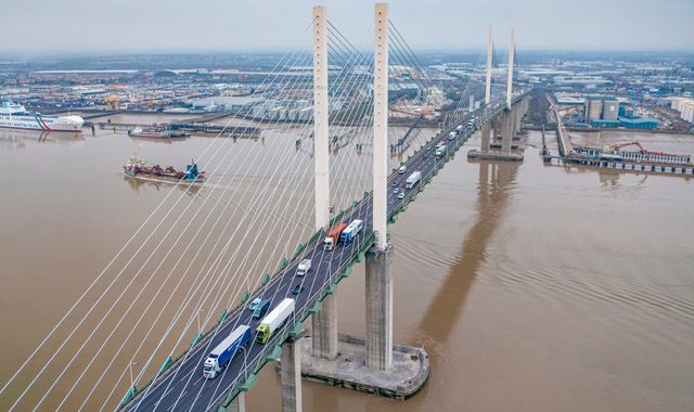 Dartford Crossing: Drivers fined millions by mistake over busy crossing