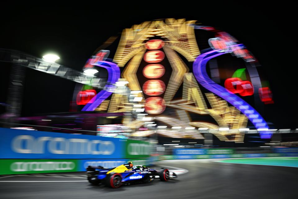 F1 Las Vegas GP LIVE: Qualifying updates, stream and times after big Franco Colapinto crash