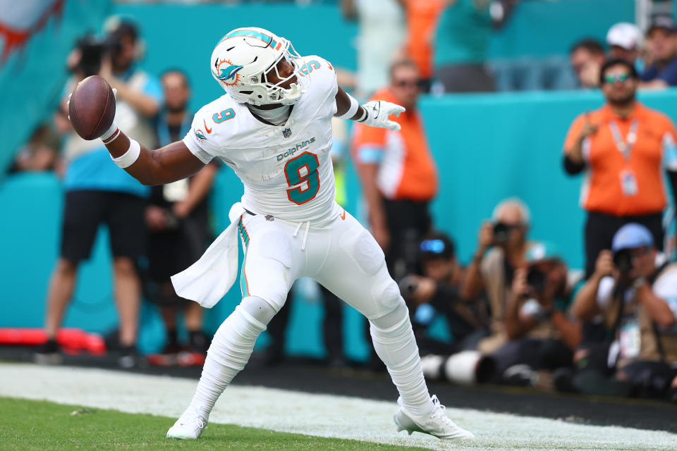 Fantasy Football Week 12 Pulse Check: Can we trust the Dolphins offense again?