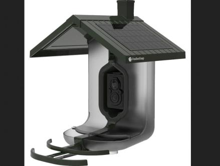 FeatherSnap Scout Smart Bird Feeder Review: An Intelligent, Addictive Addition to Your Backyard