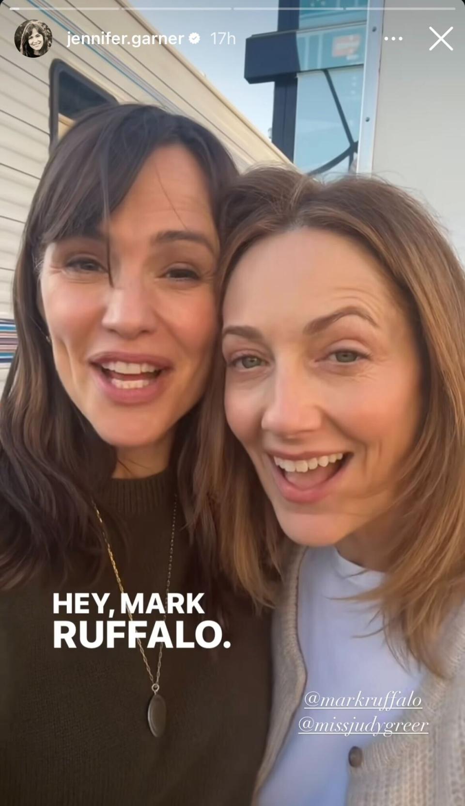 Jennifer Garner and Judy Greer share a special message for ’13 Going on 30′ co-star Mark Ruffalo: ‘It’s your girls!’