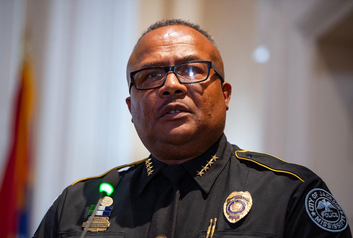 JPD Chief Wade announces internal investigation due to ‘inactions’ by officers. See details