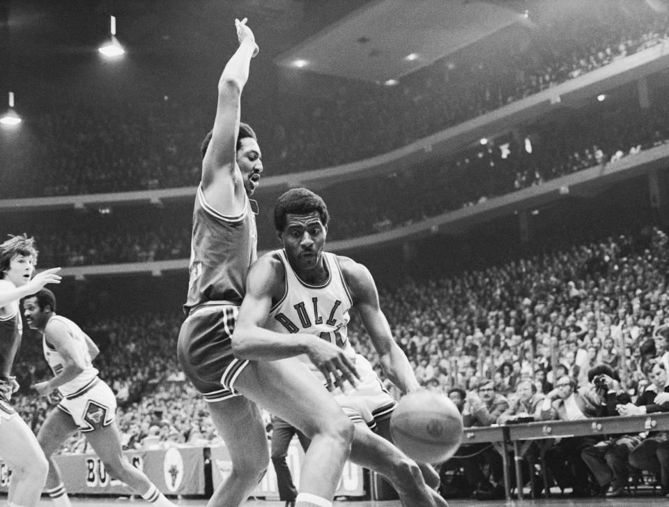 Longtime Bulls star Bob Love dies at 81 after cancer battle