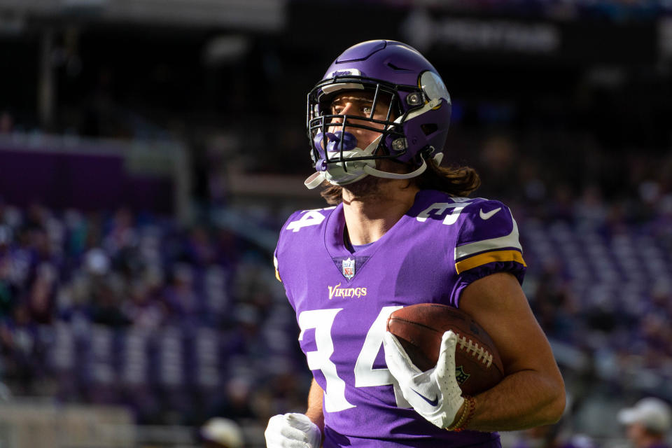 Nick Muse waived by Vikings on his birthday, just as brother Tanner was 3 years ago