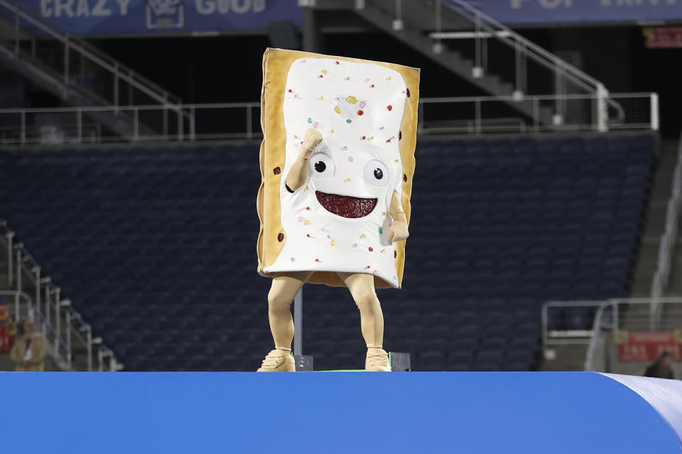 Pop-Tarts Bowl MVP will have choice of 3 edible mascots for winning team to consume, send to ‘mouth heaven’