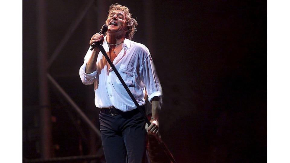 Rod Stewart flooded with support as he shares huge news