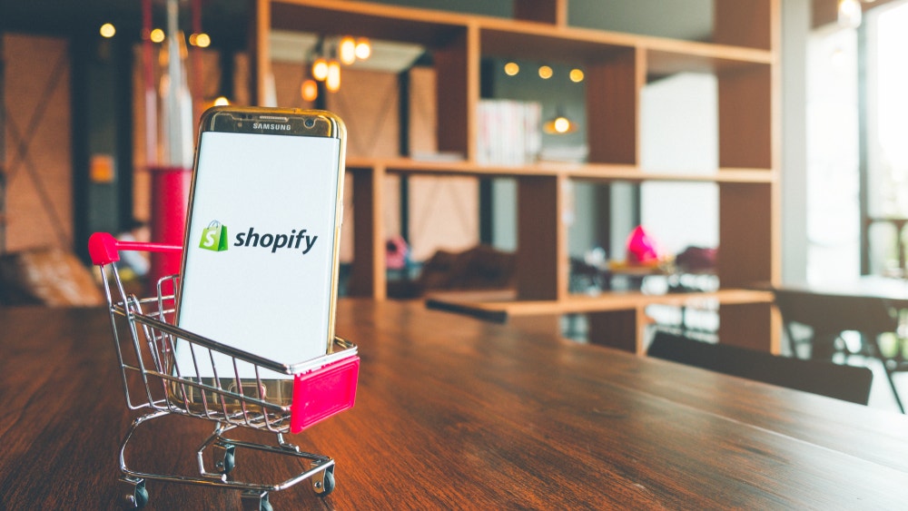 Shopify Q3 Earnings: Ninth Consecutive Quarter of Revenue Beats, GMV Up 24%, Positive Outlook And More