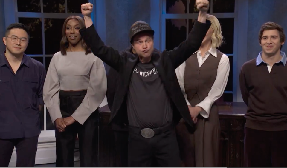 SNL praises ‘hot, jacked’ Trump and Elon ‘I run the country now’ Musk to avoid ‘enemies list’ in cold open