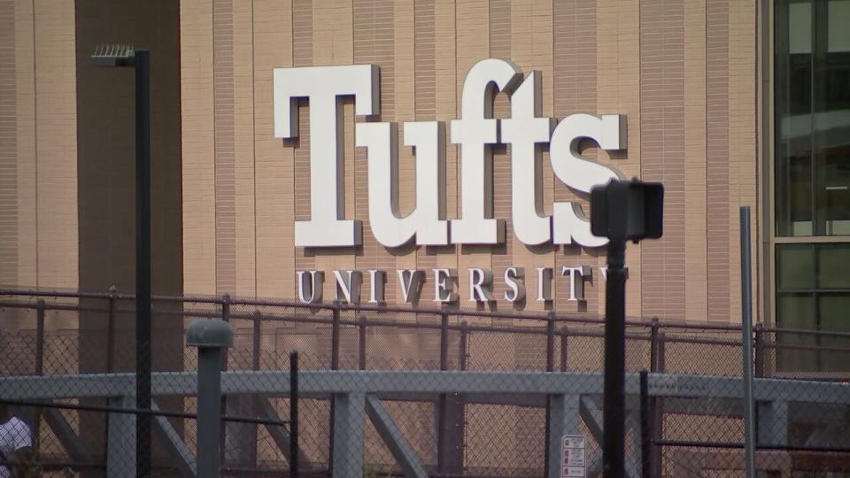 Tufts refutes CNN reporter’s post that it is breaking ties with Moulton over transgender comments