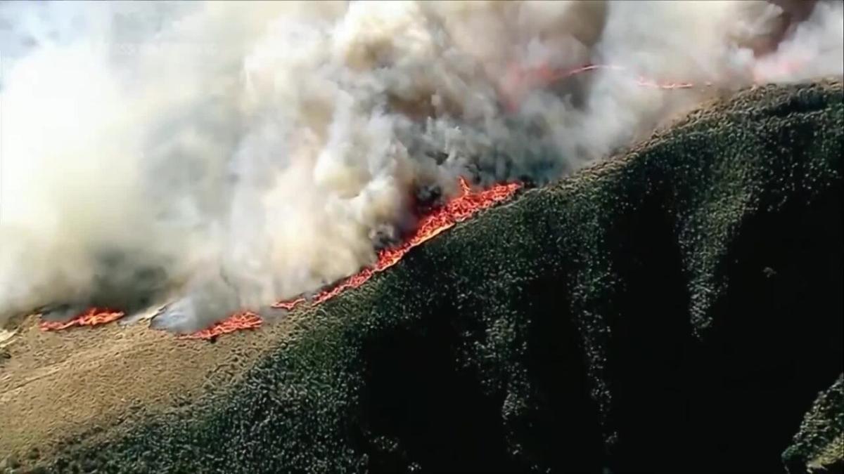 Ventura County fire fueled by powerful winds prompts evacuations