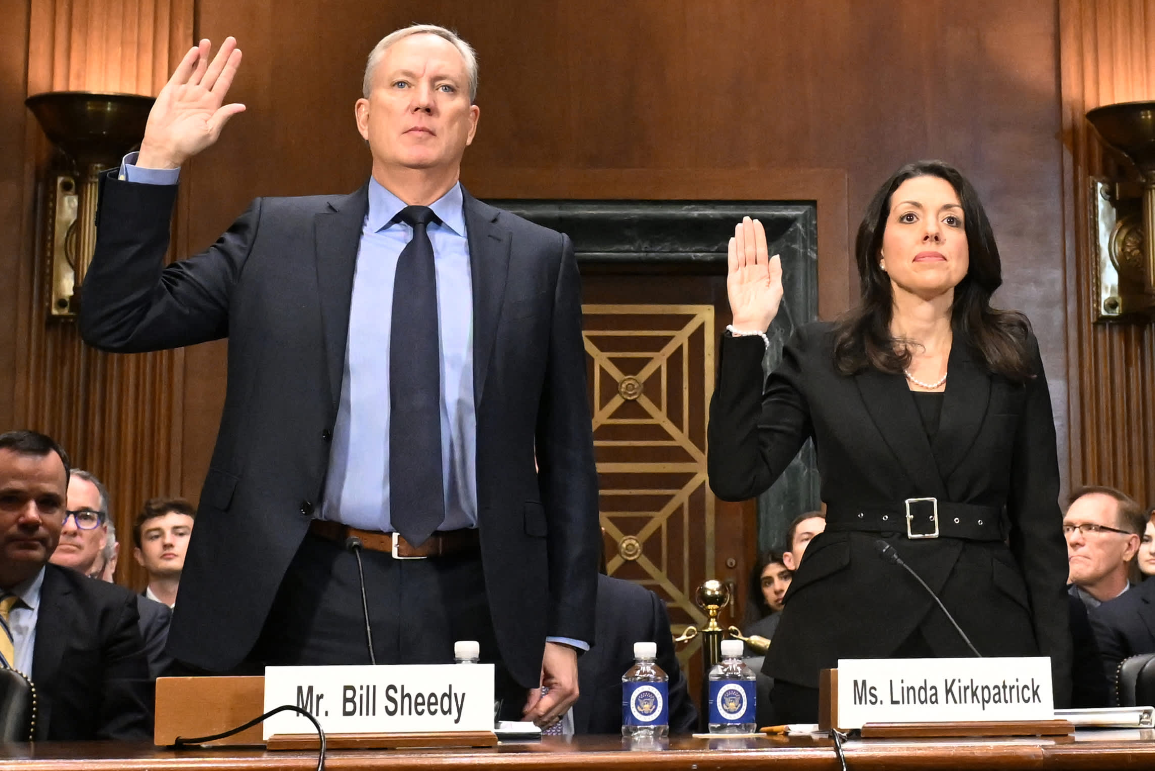 Visa, Mastercard execs grilled by senators on ‘duopoly,’ swipe fees