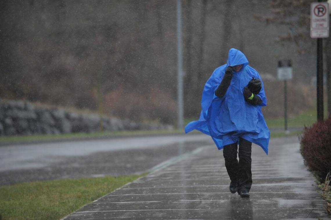 Washington state and the west coast brace for severe weather, possible ‘bomb cyclone’