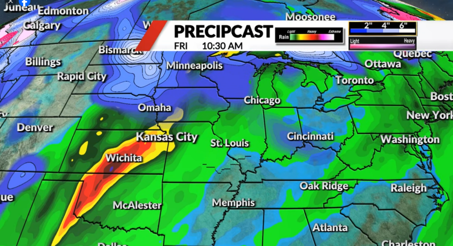 When can St. Louis expect to see the first snow this year?