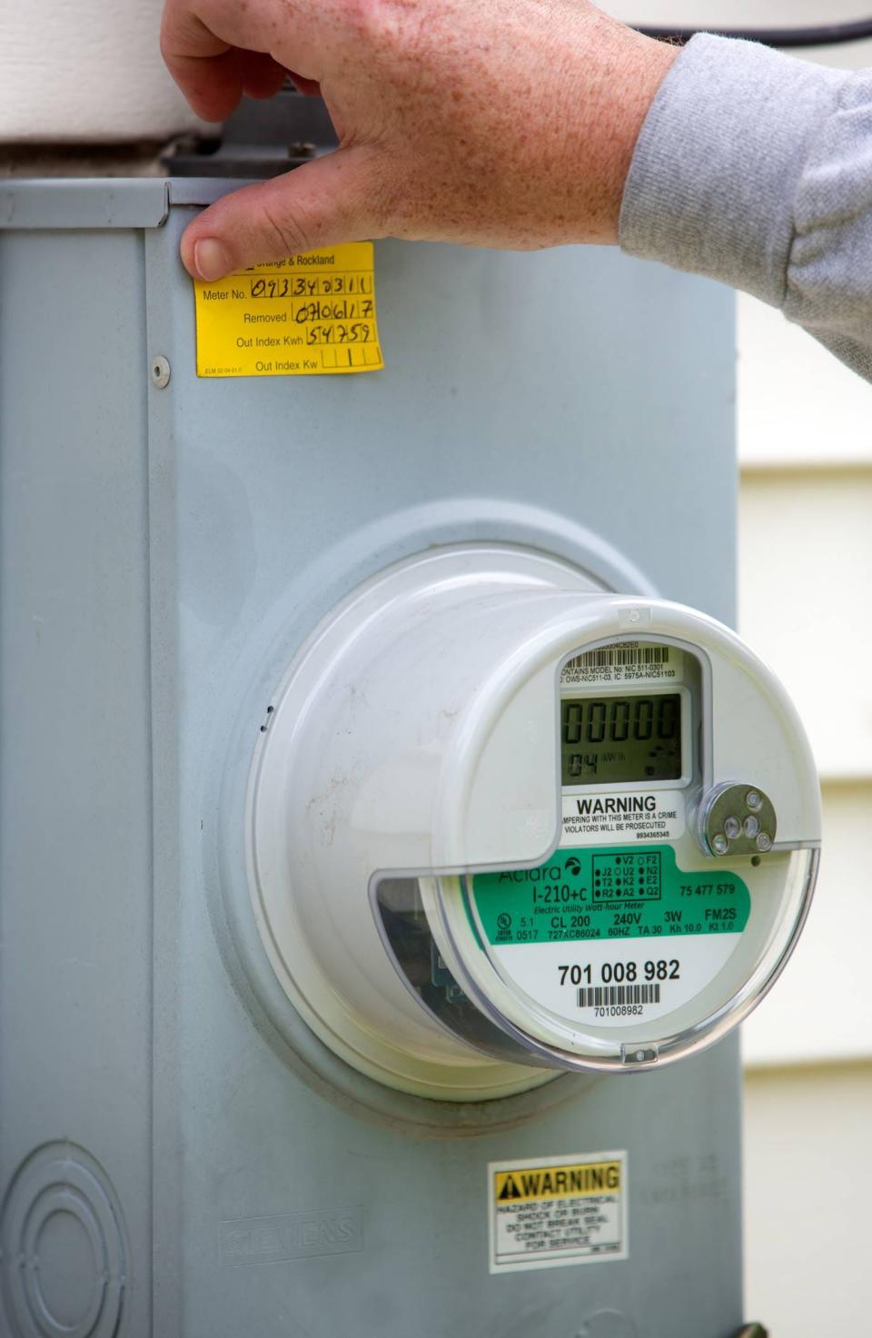 Where and when will smart meters be installed for New Jersey customers?