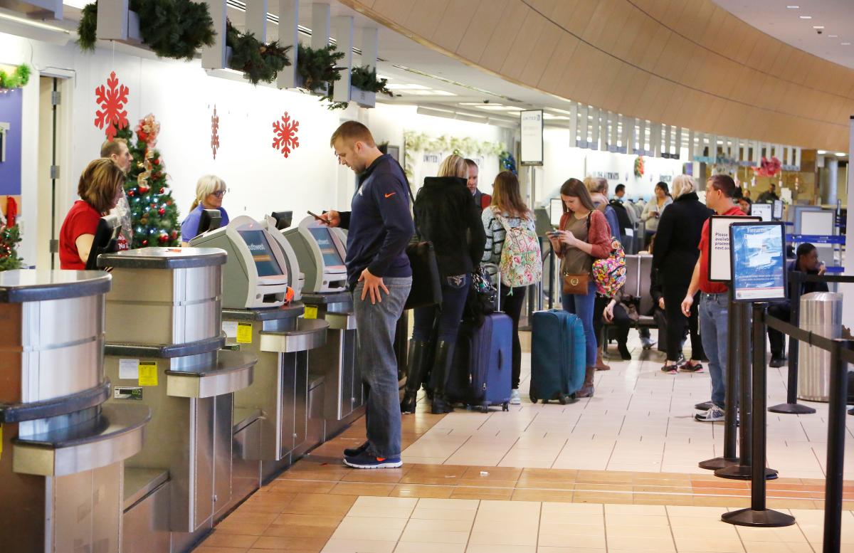 American Airlines grounds flights on Christmas Eve, OKC travelers impacted: What we know