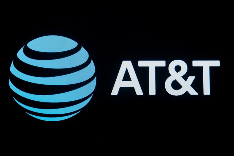 AT&T expects over  billion in free cash flow in 2027, driven by 5G and fiber expansion