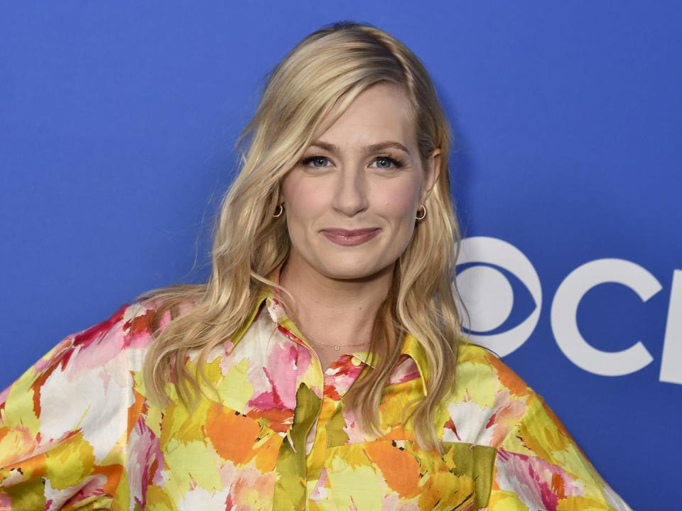 Beth Behrs, 38, says male doctors said she was ‘too young’ to be in perimenopause. Symptoms, signs, age and everything you need to know