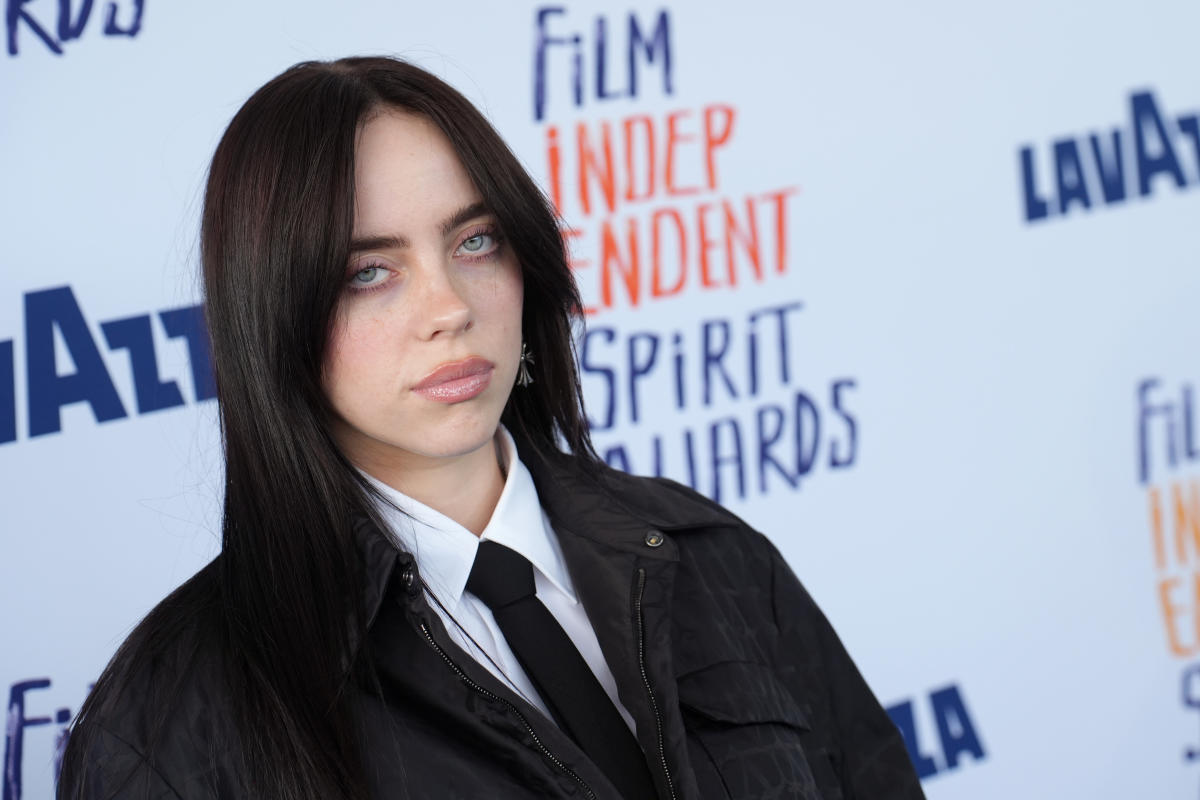 Billie Eilish is the latest performer to be hit by an object thrown onto the stage. Here’s what happened.