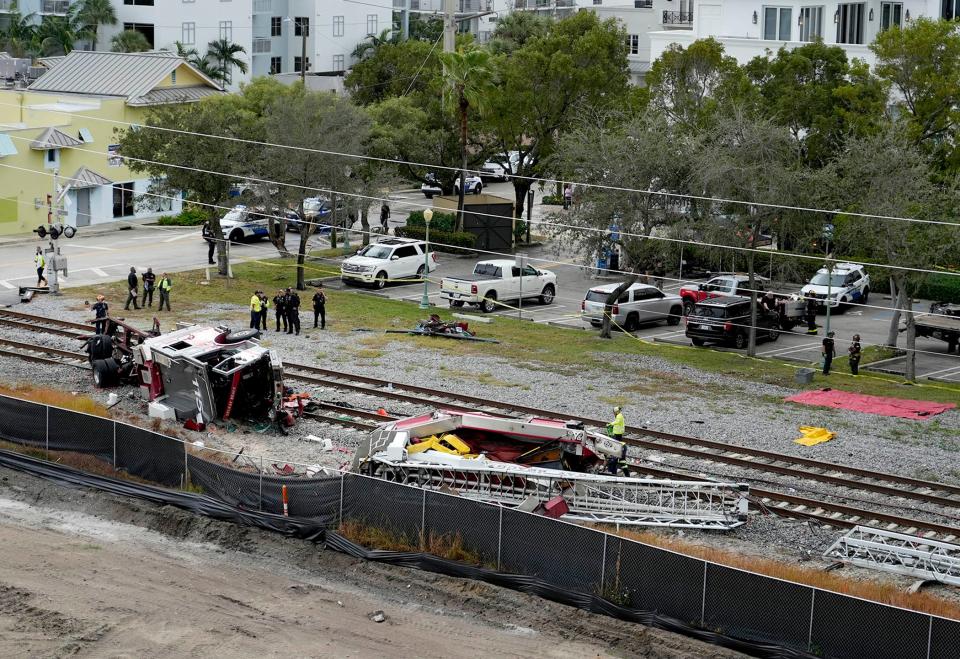 Brightline: Video shows Delray fire truck going around gates before collision