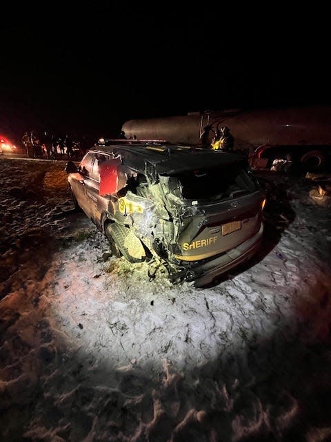 Chemung County deputy’s patrol car struck by tractor trailer on I-86, ‘extensive damage’