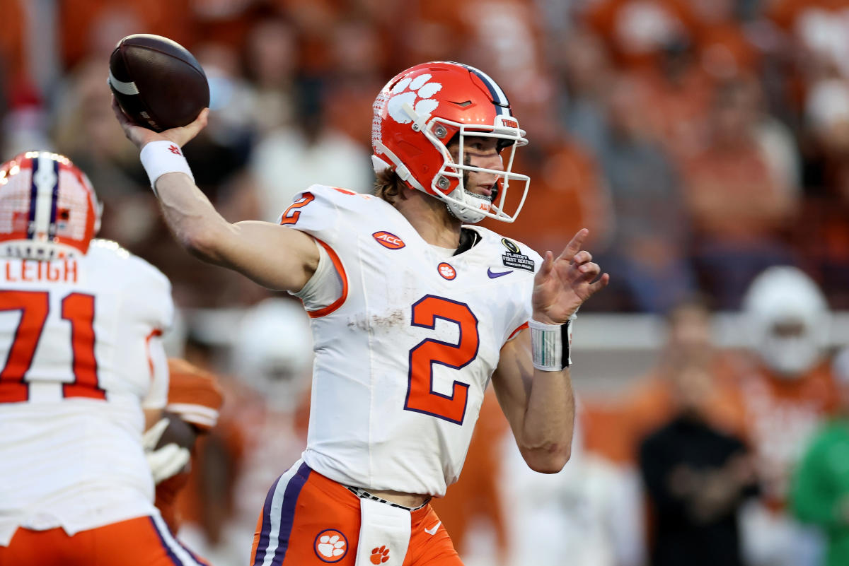 Clemson QB Cade Klubnik to return in 2025