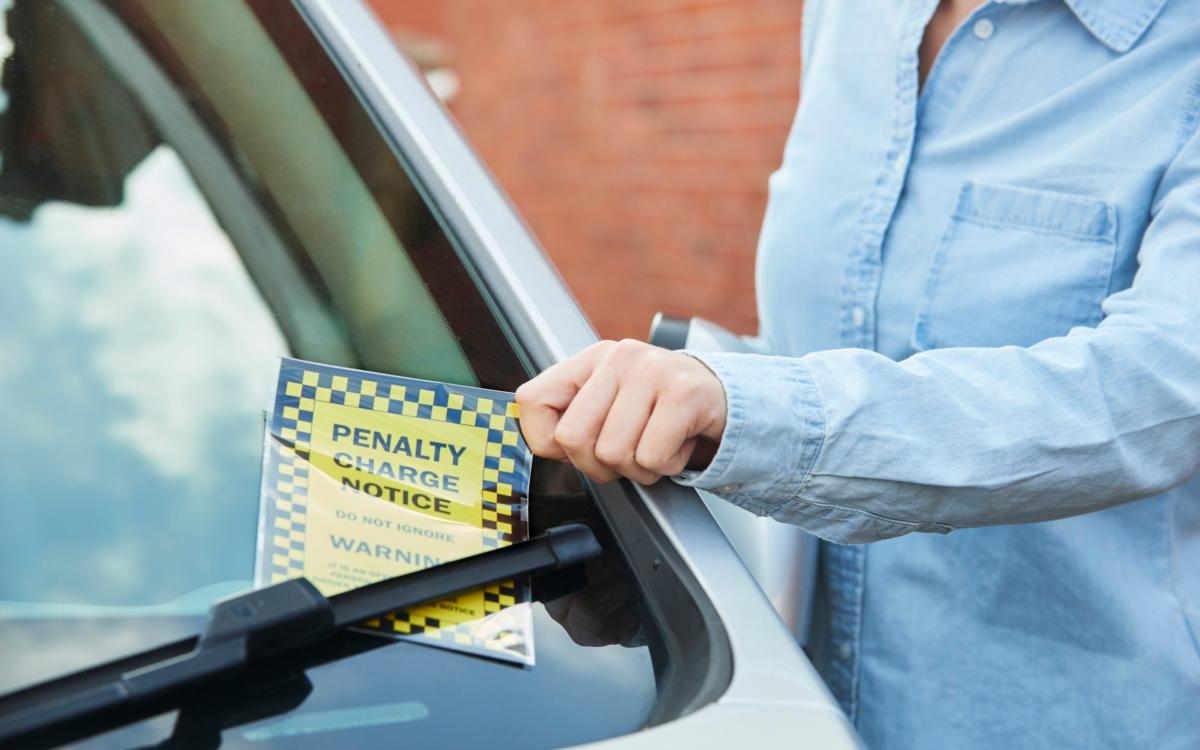 Good Samaritan given parking ticket while helping injured pensioner