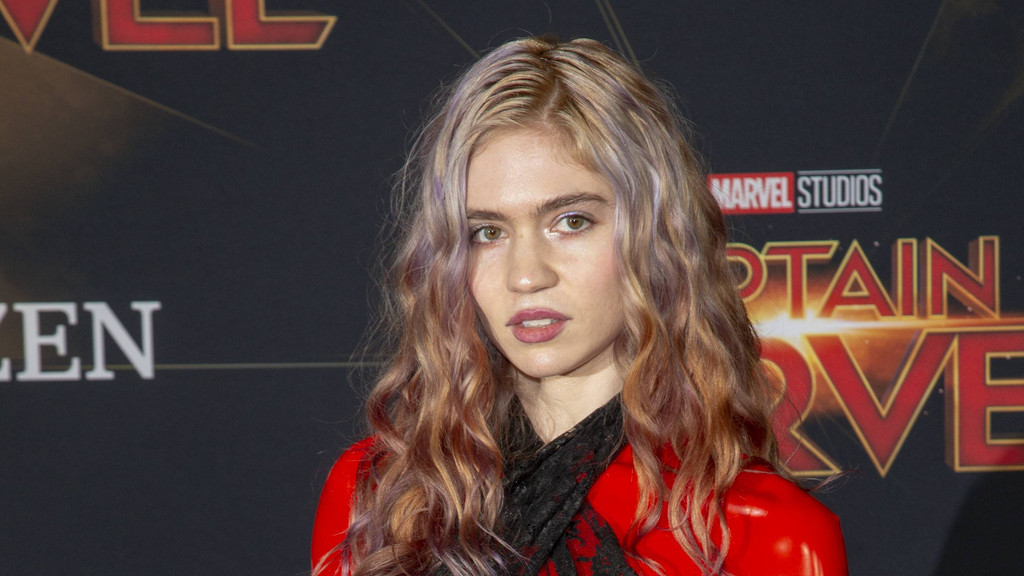 Grimes insists she wasn’t ‘dumped’ by Elon Musk