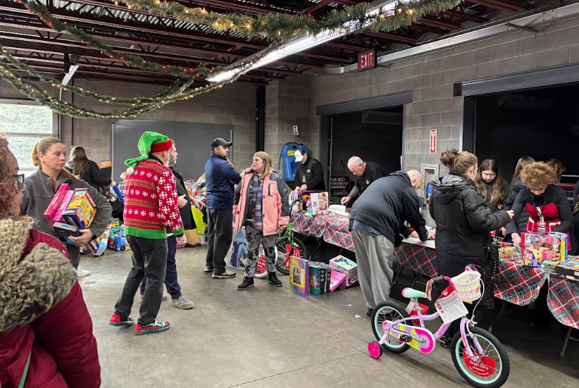 Gun Lake Casino and Lakeshore Marine Corp Reserve Toys for Tots Campaign Gives over 1,000 Toys for Children in Need