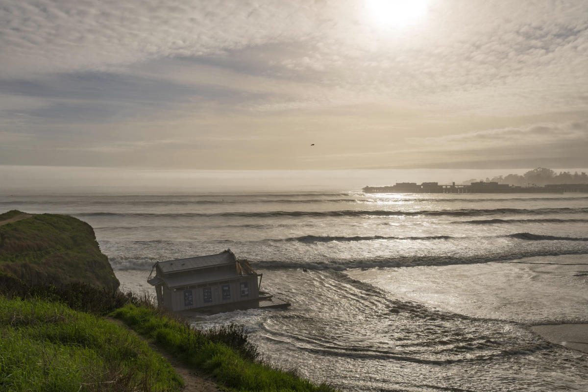 Major storm pounds California’s central coast, blamed for man’s death and partially collapsing pier