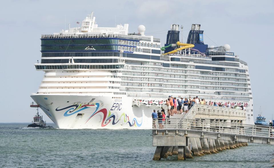 Man goes overboard on Norwegian Cruise Line ship headed for Bahamas; search called off