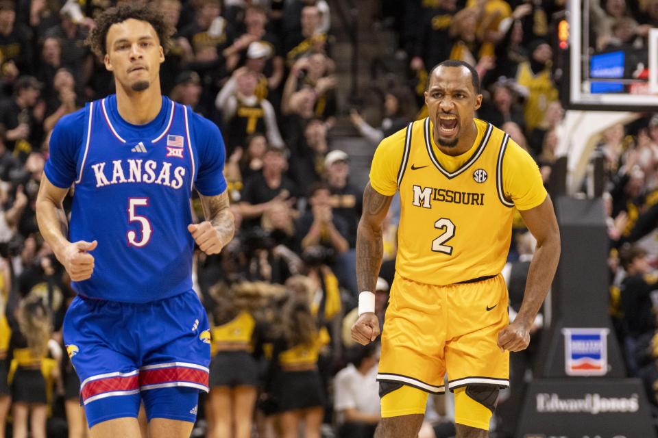 Mizz-erable: No. 1 Kansas loses to Missouri for 2nd straight defeat