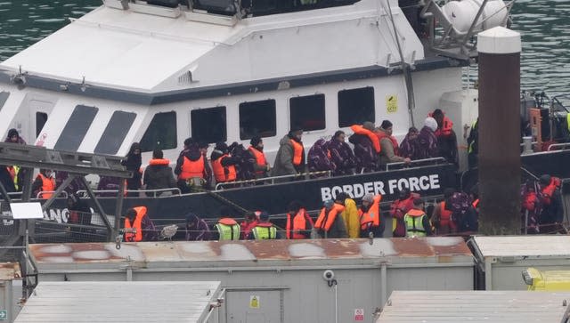 More than 450 people cross Channel in small boats on Christmas Day