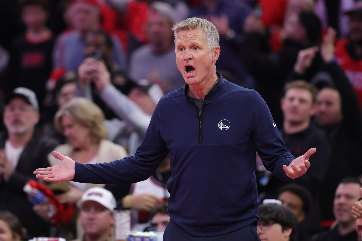 NBA Cup: Steve Kerr blasts officiating after Warriors fall to Rockets in wild ending