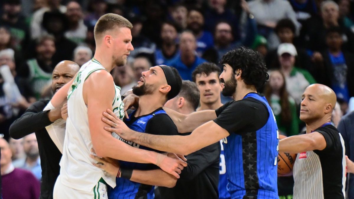 Porzingis reacts to altercation with Bitadze, Suggs in Celtics-Magic