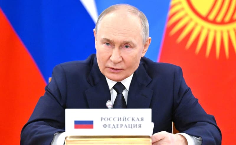 Putin sends New Year greetings to Western allies