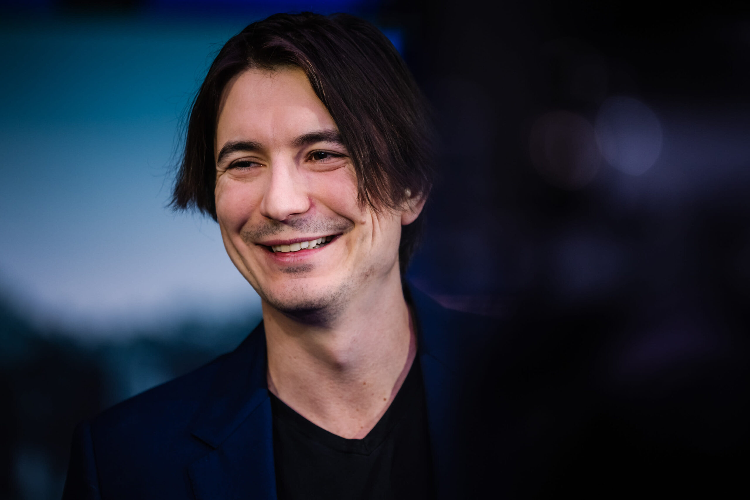 Robinhood considering move into sports betting, CEO Vlad Tenev says