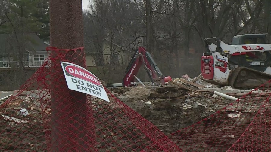 Second home demolished as slope fails in St. Charles County